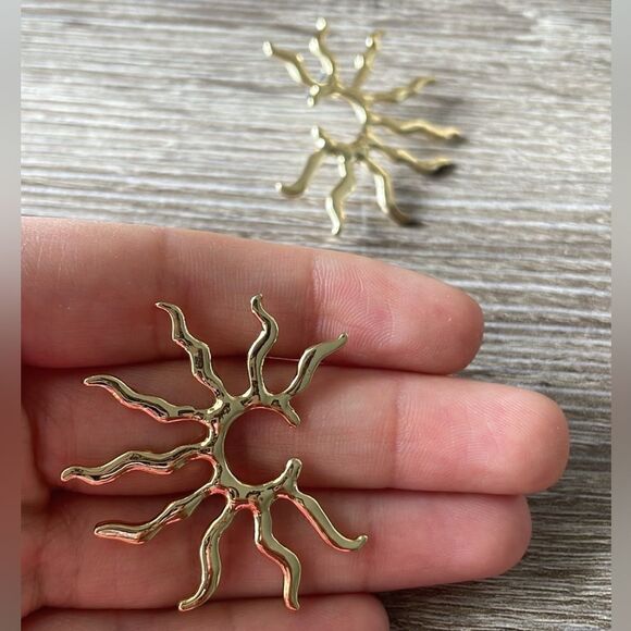 Sun statement earrings A70 - Picture 3 of 5